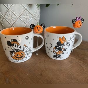 Minnie and Mickey Mouse Mug Set